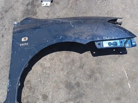 Φτερό Εμπρός Δεξιό για TOYOTA COROLLA (2004 - 2007) (E120)  Φτερό Εμπρός Δεξιό για TOYOTA COROLLA (2004 - 2007) (E120)