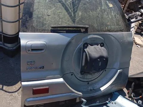 Πορτ-Μπαγκάζ για TOYOTA RAV-4 (2000 - 2004) (XA20)  Πορτ-Μπαγκάζ για TOYOTA RAV-4 (2000 - 2004) (XA20)
