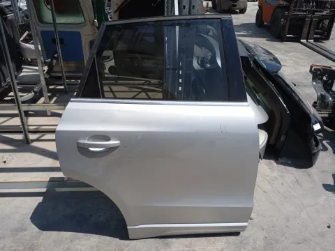 Πόρτα Πίσω Δεξιά για AUDI Q5 (2008 - 2013) (8R) *Ε* Πόρτα Πίσω Δεξιά για AUDI Q5 (2008 - 2013) (8R) *Ε*