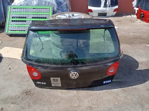 Πορτ-Μπαγκάζ για VW GOLF (2004 - 2008) Mk5 (1K1) R32 Πορτ-Μπαγκάζ για VW GOLF (2004 - 2008) Mk5 (1K1) R32