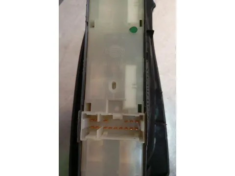 Διακόπτης Παραθύρων Κεντρικός Αριστερής 4πλός 15pin για NISSAN ALMERA (2000 - 2002) (N16) Hatchback - 3dr , Hatchback - 5dr  - 