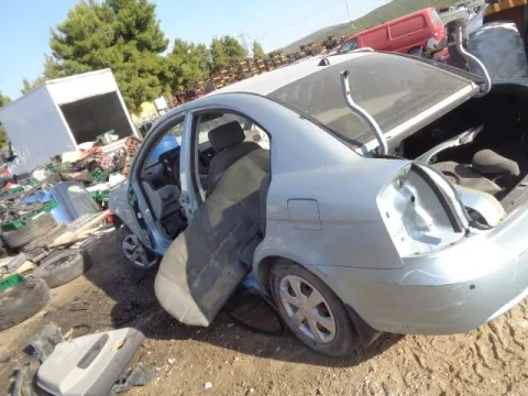 Τροπέτο Αμάξι κομπλέ Χωρίς Κινητήρα και Χ Σασμάν με Πίσω Άξονα και Ζαντολάστιχα 185/65/14 για HYUNDAI ACCENT (2006 - (MC) Sedan 4dr 1400 G4EE petrol 97 16 valve *ΔΒ* -  Τροπέτο Αμάξι κομπλέ Χωρίς Κινητήρα και Χ Σασμάν με Πίσω Άξονα και Ζαντολάστιχα 185/65/14 για HYUNDAI ACCENT (2006 - (MC) Sedan 4dr 1400 G4EE petrol 97 16 valve *ΔΒ* -