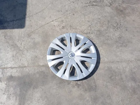 Τάσι 1ΤΕΜ 16αρια για TOYOTA COROLLA (2013 - 2016) , AURIS (2013 - 2015)  Τάσι 1ΤΕΜ 16αρια για TOYOTA COROLLA (2013 - 2016) , AURIS (2013 - 2015)