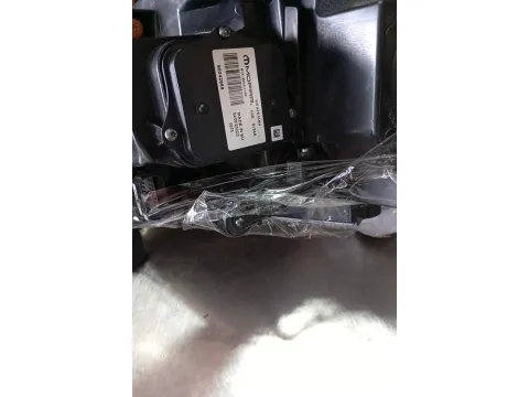 Φανάρι Εμπρός Δεξί XENON για JEEP GRAND CHEROKEE (2014 - ) SUV- ΕΚΤΟΣ ΔΡΟΜΟΥ - 5dr  -  Φανάρι Εμπρός Δεξί XENON για JEEP GRAND CHEROKEE (2014 - ) SUV- ΕΚΤΟΣ ΔΡΟΜΟΥ - 5dr  -