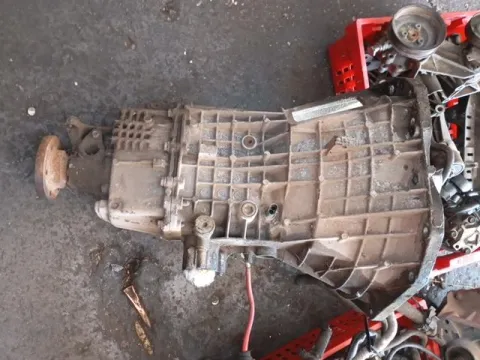 Κιβώτιο Ταχυτήτων (Σασμάν) Χειροκίνητο για FORD TRANSIT (1995 - 2000) (EA_) Van 2500 (4F_) Diesel 69 DI  Κιβώτιο Ταχυτήτων (Σασμάν) Χειροκίνητο για FORD TRANSIT (1995 - 2000) (EA_) Van 2500 (4F_) Diesel 69 DI