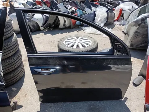 Πόρτα Εμπρός Δεξιά για VW GOLF (2009 - 2013) Mk6 (5K1) *Ε* Πόρτα Εμπρός Δεξιά για VW GOLF (2009 - 2013) Mk6 (5K1) *Ε*