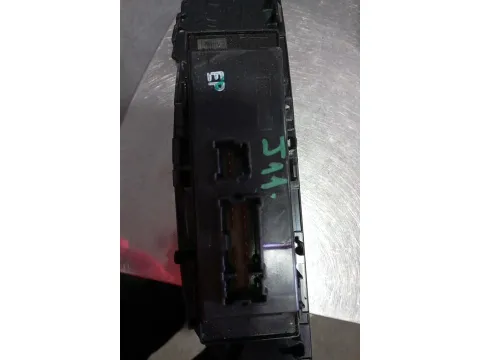 Διακόπτης Παραθύρων Κεντρικός Αριστερής 3+16pin για NISSAN QASHQAI (2014 - 2017) ( J11 ) SUV - ΕΚΤΟΣ ΔΡΟΜΟΥ - 5dr  - 