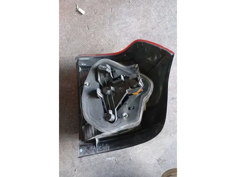 Φανάρι Πίσω Αριστερό Ελαττωματικό  για TOYOTA COROLLA (2002 - 2004) (E120) Hatchback - 5dr (KM22) , Hatchback - 3dr (KM22)  -  Φανάρι Πίσω Αριστερό Ελαττωματικό  για TOYOTA COROLLA (2002 - 2004) (E120) Hatchback - 5dr (KM22) , Hatchback - 3dr (KM22)  -