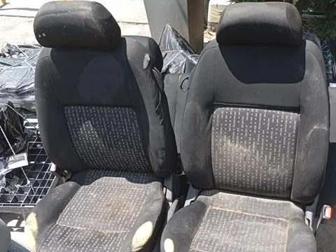 Καθίσματα Σετ Εμπρός ΟΧΙ ΚΑΘΑΡΑ 2πορτο για VW GOLF (1998 - 2004) Mk4 (1J1) *Νέα Γενιά* Καθίσματα Σετ Εμπρός ΟΧΙ ΚΑΘΑΡΑ 2πορτο για VW GOLF (1998 - 2004) Mk4 (1J1) *Νέα Γενιά*