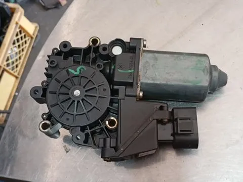 Γρύλος Παραθύρου Μοτερ Πίσω Αριστερό 8PIN για AUDI A6 (1998 - 2001) (4B) Sedan - 4dr , (2001 - 2004) (4B) *Ο* Γρύλος Παραθύρου Μοτερ Πίσω Αριστερό 8PIN για AUDI A6 (1998 - 2001) (4B) Sedan - 4dr , (2001 - 2004) (4B) *Ο*
