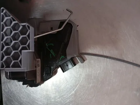 Ηλεκτρομαγνητική Κλειδαριά Πίσω Δεξιά 4pin 81420Q0000  για HYUNDAI i20 (2020 - )  Ηλεκτρομαγνητική Κλειδαριά Πίσω Δεξιά 4pin 81420Q0000  για HYUNDAI i20 (2020 - )