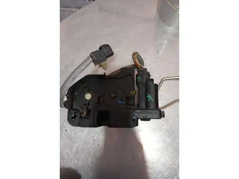 Ηλεκτρομαγνητική Κλειδαριά Εμπρός Δεξιά 5pin για HYUNDAI GETZ (2002 - 2005) (TB) Hatchback - 5dr , (2006 - 2009 ) (TB)  -  Ηλεκτρομαγνητική Κλειδαριά Εμπρός Δεξιά 5pin για HYUNDAI GETZ (2002 - 2005) (TB) Hatchback - 5dr , (2006 - 2009 ) (TB)  -