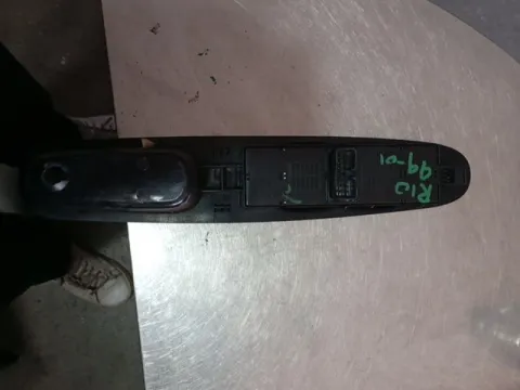Διακόπτης Παραθύρων Κεντρικός Αριστερής 14pin για KIA RIO (1999 - 2002) (DC) Sedan - 4dr , HatchWagon - 5dr  Διακόπτης Παραθύρων Κεντρικός Αριστερής 14pin για KIA RIO (1999 - 2002) (DC) Sedan - 4dr , HatchWagon - 5dr