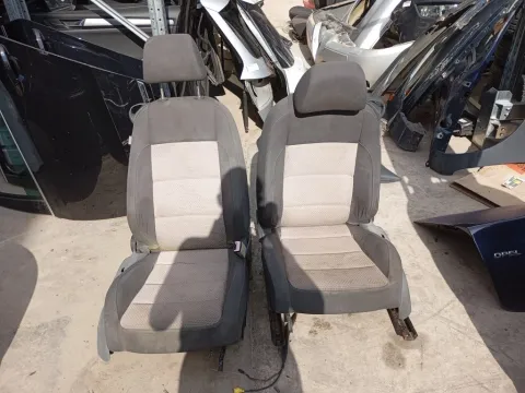 Σετ Καθίσματα Εμπρός με Αερόσακους για VW GOLF (2004 - 2008) Mk5 (1K1) Hatchback - 3dr *ΝΕΑ ΓΕΝΙΑ* Σετ Καθίσματα Εμπρός με Αερόσακους για VW GOLF (2004 - 2008) Mk5 (1K1) Hatchback - 3dr *ΝΕΑ ΓΕΝΙΑ*