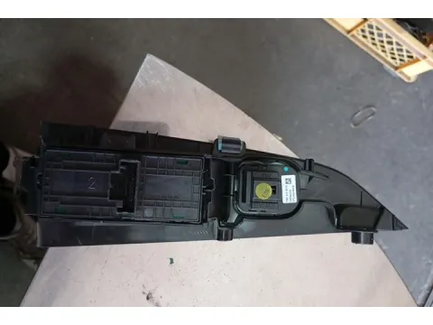 Διακόπτης Παραθύρων Κεντρικός Αριστερής 8pin 5G0959857F για SEAT IBIZA (2017 - ) (6F) , VW POLO (2017 - ) () , AUDI A1 (2015 - 2018) (8X)  -  Διακόπτης Παραθύρων Κεντρικός Αριστερής 8pin 5G0959857F για SEAT IBIZA (2017 - ) (6F) , VW POLO (2017 - ) () , AUDI A1 (2015 - 2018) (8X)  -