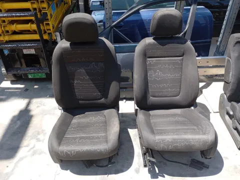 Σετ Καθίσματα Εμπρός Με Αερόσακους για DACIA DUSTER (2010 - 2017 ) *ΝΕΑ ΓΕΝΙΑ* Σετ Καθίσματα Εμπρός Με Αερόσακους για DACIA DUSTER (2010 - 2017 ) *ΝΕΑ ΓΕΝΙΑ*