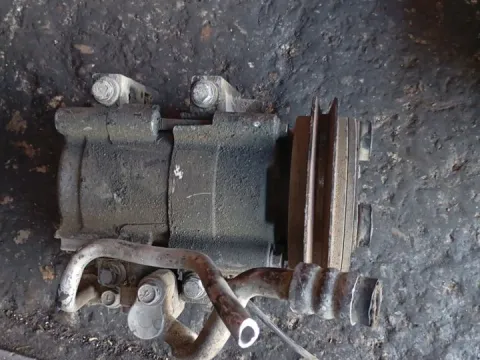 Συμπιεστής A-C (Κομπρέσορας) για MITSUBISHI L300 (1980 - 1984) (L) 2300 4D55 diesel 68  Συμπιεστής A-C (Κομπρέσορας) για MITSUBISHI L300 (1980 - 1984) (L) 2300 4D55 diesel 68