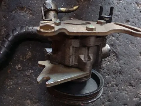 Αντλία Υδραυλικού Τιμονιού για NISSAN MICRA (1993 - 1997) (K11)  Αντλία Υδραυλικού Τιμονιού για NISSAN MICRA (1993 - 1997) (K11)