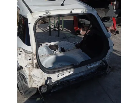 Πίσω Χωρίς Άξονα με Τραβέρσα για HYUNDAI i20 (2015 - 2018)  -  Πίσω Χωρίς Άξονα με Τραβέρσα για HYUNDAI i20 (2015 - 2018)  -