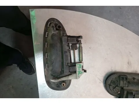 Πετούγια Πόρτας Εξωτερική Πίσω Δεξιά για TOYOTA AVENSIS (1997 - 2000) (T220) , (2000 - 2003) (T220)  -  Πετούγια Πόρτας Εξωτερική Πίσω Δεξιά για TOYOTA AVENSIS (1997 - 2000) (T220) , (2000 - 2003) (T220)  -