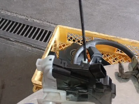 Ηλεκτρομαγνητική Κλειδαριά Εμπρός Δεξιά 4pin  για HYUNDAI i20 (2012 - 2015) ( ) Hatchback - 5dr  Ηλεκτρομαγνητική Κλειδαριά Εμπρός Δεξιά 4pin  για HYUNDAI i20 (2012 - 2015) ( ) Hatchback - 5dr