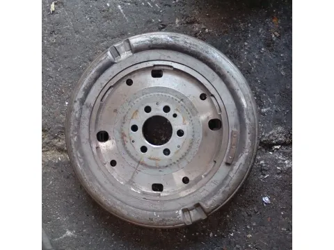 Βολάν Κινητήρα (Σφόνδυλος) 03105266 για SKODA OCTAVIA (2014 - 2017) 2000 Diesel TDi 150hp  -  Βολάν Κινητήρα (Σφόνδυλος) 03105266 για SKODA OCTAVIA (2014 - 2017) 2000 Diesel TDi 150hp  -