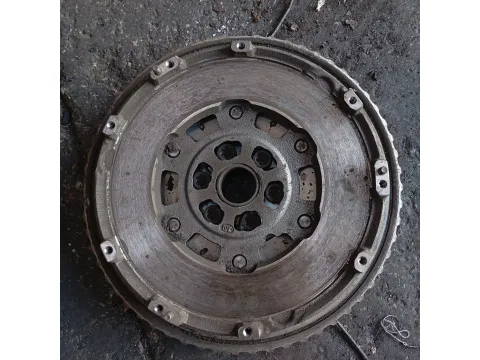Βολάν Κινητήρα (Σφόνδυλος) 2231000561 για VW GOLF (2009 - 2013) Mk6 (5K1) 2000 (CCZB) Petrol 210 TSI  -  Βολάν Κινητήρα (Σφόνδυλος) 2231000561 για VW GOLF (2009 - 2013) Mk6 (5K1) 2000 (CCZB) Petrol 210 TSI  -