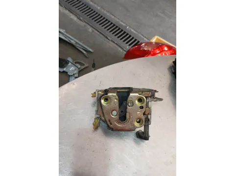 Κλειδαριά μηχανική Εμπρός Αριστερή για NISSAN MICRA (1998 - 2000) (K11)  -  Κλειδαριά μηχανική Εμπρός Αριστερή για NISSAN MICRA (1998 - 2000) (K11)  -