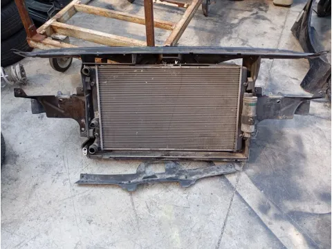 Μούρη (με καπό και φτερά) για SEAT TOLEDO (1999 - 2005) (1M) *Γ* -  Μούρη (με καπό και φτερά) για SEAT TOLEDO (1999 - 2005) (1M) *Γ* -