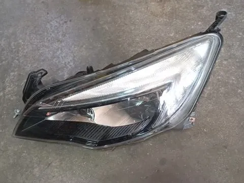 Φανάρι Εμπρός Αριστερό Ελαττωματικό για OPEL ASTRA (2010 - 2012) J Hatchback - 5dr 