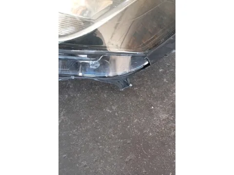 Φανάρι Εμπρός Αριστερό Σπασμένη Βάση για RENAULT CLIO (2013 - 2016)  - 