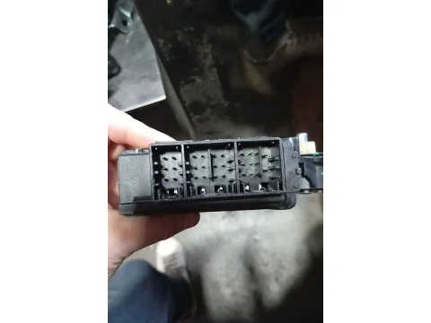 Γρύλος Παραθύρου Μοτερ Εμπρός Δεξί 6Q2959801A για VW POLO (2002 - 2005) (9N)  -  Γρύλος Παραθύρου Μοτερ Εμπρός Δεξί 6Q2959801A για VW POLO (2002 - 2005) (9N)  -