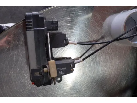 Ηλεκτρομαγνητική Κλειδαριά Πίσω Δεξιά 5PIN για OPEL VECTRA (2002 - 2005) C Hatchback - 5dr  -  Ηλεκτρομαγνητική Κλειδαριά Πίσω Δεξιά 5PIN για OPEL VECTRA (2002 - 2005) C Hatchback - 5dr  -