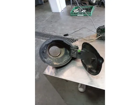 Πορτάκι Βενζίνης 51177069449  για BMW 1 Series (2004 - 2007) (E87) Hatchback - 5dr  - 