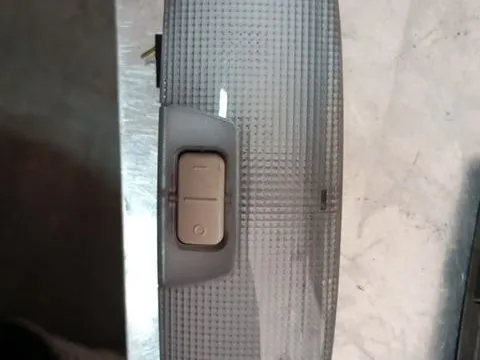 Μπλαφονίερα Οροφής για FORD FOCUS (2004 - 2008) Mk2a (DA3 - C307)  Μπλαφονίερα Οροφής για FORD FOCUS (2004 - 2008) Mk2a (DA3 - C307)