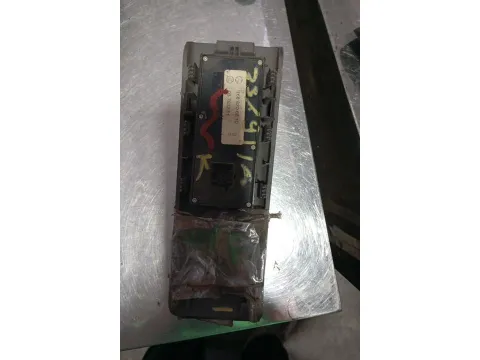 Διακόπτης Παραθύρων Κεντρικός Αριστερής 4πλός 10pin  1688206810 για MERCEDES A - CLASS (2001 - 2004) (W168)  - 