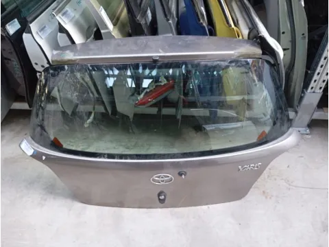Πορτ-Μπαγκάζ Ελαττωματικό για TOYOTA YARIS (2003 - 2005) (XP10)  Πορτ-Μπαγκάζ Ελαττωματικό για TOYOTA YARIS (2003 - 2005) (XP10)