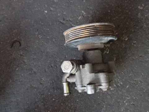 Αντλία Υδραυλικού Τιμονιού Μεταχειρισμένος για VW GOLF (1998 - 2004) Mk4 (1J1)  Αντλία Υδραυλικού Τιμονιού Μεταχειρισμένος για VW GOLF (1998 - 2004) Mk4 (1J1)