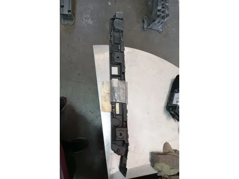 Βάση Προφυλακτήρα Πλαϊνή Αριστερή 3V9807393 για SKODA SUPERB (2003 - 2007) (3U4) Sedan - 4dr  -  Βάση Προφυλακτήρα Πλαϊνή Αριστερή 3V9807393 για SKODA SUPERB (2003 - 2007) (3U4) Sedan - 4dr  -