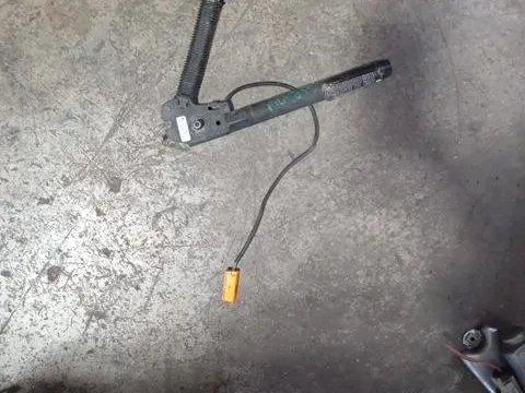 Προεντατήρες Εμπρός Δεξιός  ( Κλείστρο ) για FORD FIESTA (2006 - 2008) Mk5b  Προεντατήρες Εμπρός Δεξιός  ( Κλείστρο ) για FORD FIESTA (2006 - 2008) Mk5b