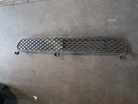 Δίχτυ Προφυλακτήρα Εμπρός Μεσαίο για TOYOTA AYGO (2005 - 2009) (B10)  Δίχτυ Προφυλακτήρα Εμπρός Μεσαίο για TOYOTA AYGO (2005 - 2009) (B10)