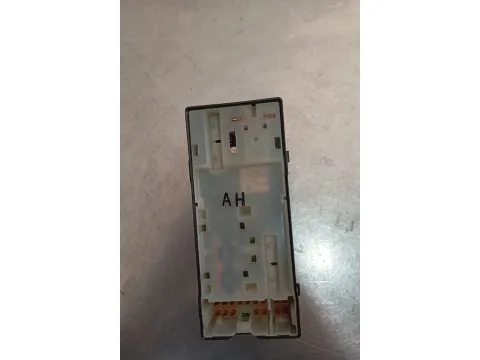Διακόπτης Παραθύρων Κεντρικός Αριστερής 16pin 2πλός  για NISSAN MICRA (2011 - 2013) (K13) Hatchback - 5dr  -  Διακόπτης Παραθύρων Κεντρικός Αριστερής 16pin 2πλός  για NISSAN MICRA (2011 - 2013) (K13) Hatchback - 5dr  -