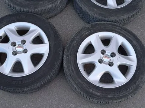 Ζαντολάστιχο 4άδα Αλουμινίου 185/65R15  MICHELIN  για TOYOTA COROLLA (2010 - 2013) *Νέα Γενιά* Ζαντολάστιχο 4άδα Αλουμινίου 185/65R15  MICHELIN  για TOYOTA COROLLA (2010 - 2013) *Νέα Γενιά*