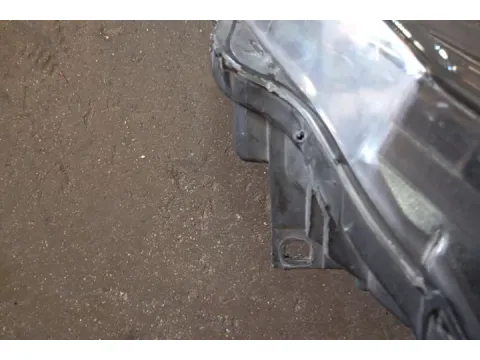 Φανάρι Εμπρός Δεξί Σπασμένη Βάση για TOYOTA YARIS (2015 - 2017)  - 