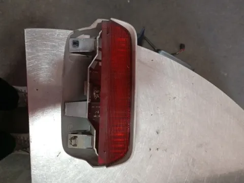 Φανάρι Πίσω Μεσαίο Στόπ Πόρτ-Μπαγκάζ  για TOYOTA YARIS VERSO (1999 - 2002) (XP20) , RENAULT SCENIC (2003 - 2006) (JM)  Φανάρι Πίσω Μεσαίο Στόπ Πόρτ-Μπαγκάζ  για TOYOTA YARIS VERSO (1999 - 2002) (XP20) , RENAULT SCENIC (2003 - 2006) (JM)