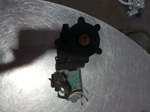 Γρύλος Παραθύρου Μοτερ Πίσω Δεξί 2pin  για ALFA ROMEO 156 (1997 - 2003) (932) Sedan - 4dr *O* Γρύλος Παραθύρου Μοτερ Πίσω Δεξί 2pin  για ALFA ROMEO 156 (1997 - 2003) (932) Sedan - 4dr *O*