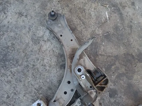 Ψαλίδι Εμπρός Αριστερό για VW GOLF (2004 - 2008) Mk5 (1K1) *ΔΒ*