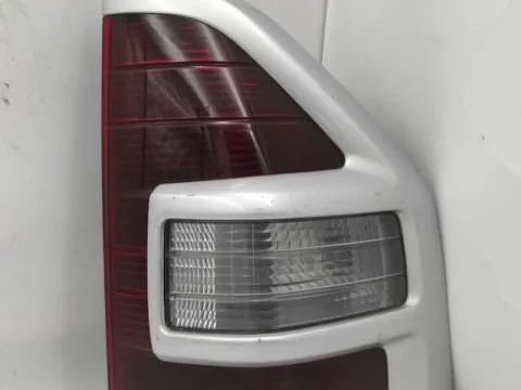 Φανάρι Πίσω Δεξί για MITSUBISHI PAJERO ( 2000 - 2002 ) ( V70 ) SUV/ ΕΚΤΟΣ ΔΡΟΜΟΥ/ 5dr Φανάρι Πίσω Δεξί για MITSUBISHI PAJERO ( 2000 - 2002 ) ( V70 ) SUV/ ΕΚΤΟΣ ΔΡΟΜΟΥ/ 5dr