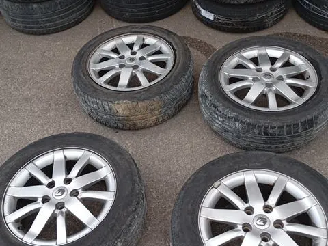 Ζαντολάστιχο 4άδα Αλουμινίου 3τεμ 205/60R16 + 1τεμ 205/55R16 PIRELLI για RENAULT MEGANE (2012 - 2014) *Ε*  Ζαντολάστιχο 4άδα Αλουμινίου 3τεμ 205/60R16 + 1τεμ 205/55R16 PIRELLI για RENAULT MEGANE (2012 - 2014) *Ε*