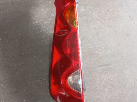 Φανάρι Πίσω Αριστερό Ραγισμένο  για NISSAN NOTE (2005 - 2008) (E11) MPV - ΠΟΛΥΜΟΡΦΙΚΑ - 5dr , (2009 - 2013) (E11)  Φανάρι Πίσω Αριστερό Ραγισμένο  για NISSAN NOTE (2005 - 2008) (E11) MPV - ΠΟΛΥΜΟΡΦΙΚΑ - 5dr , (2009 - 2013) (E11)
